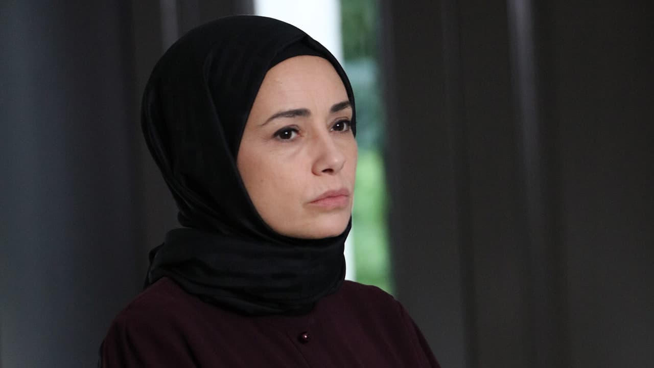 Kızıl Goncalar Episode 32